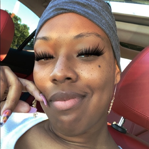 Meet your Posher, Laquita - Picture 11 of 12